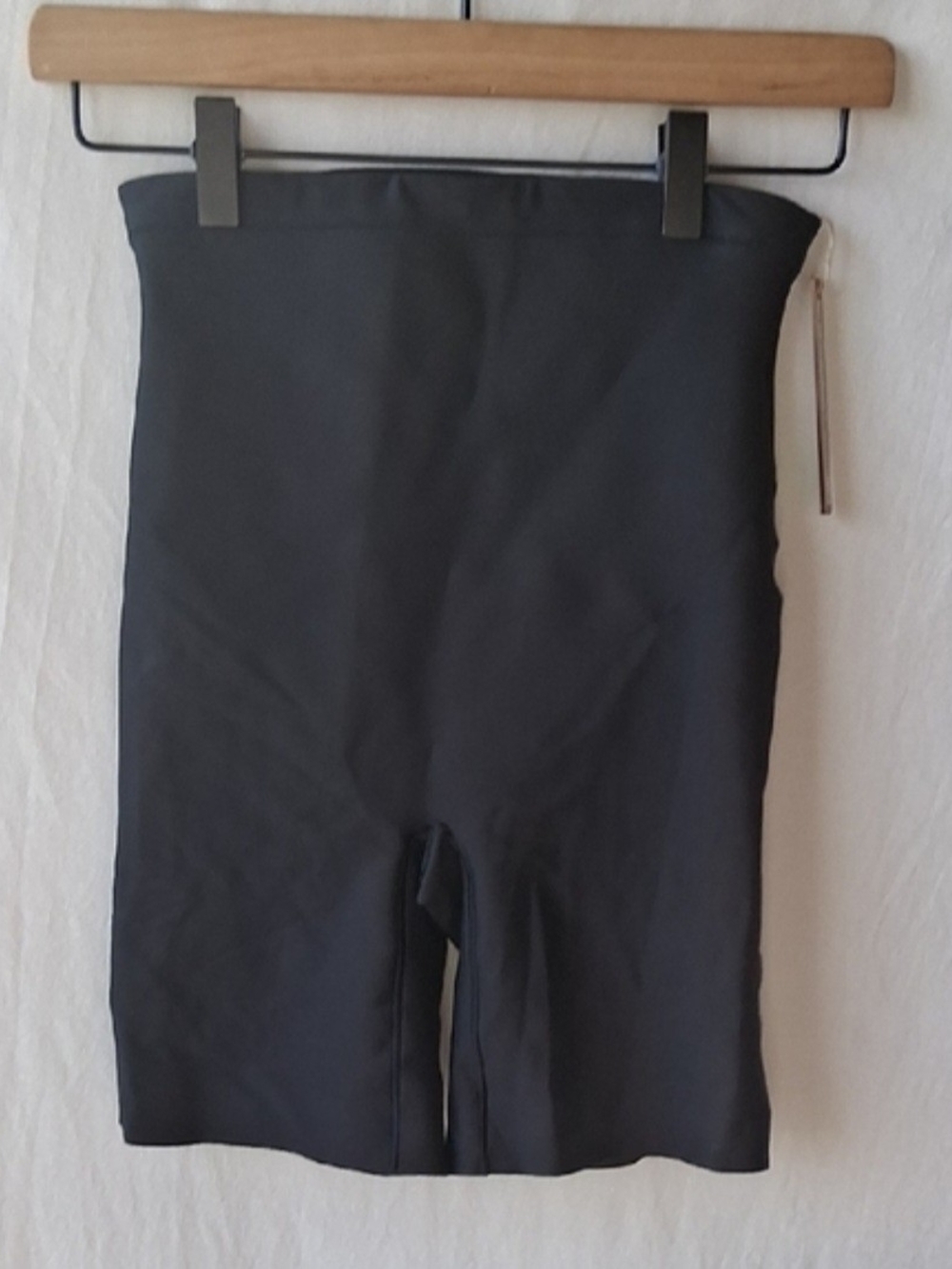 Skims Body Zone Mid Rise Shorts Onix M